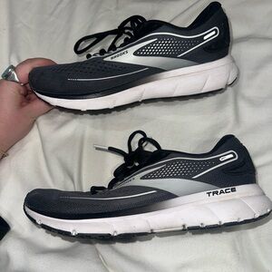 Brooks Trace 2 Womens Black and Gray Athletic Shoes